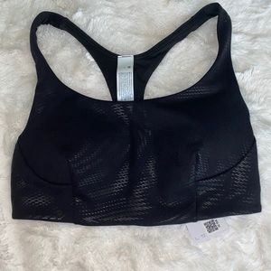 NWT- Lululemon Wunder Train Bra